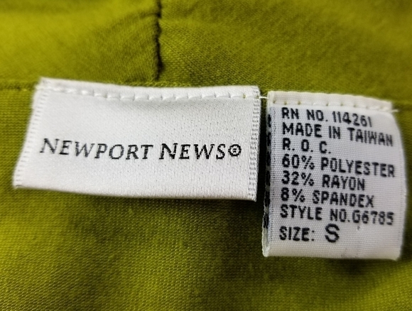 Newport News size s sleeveless stretch knit dress - Picture 3 of 8